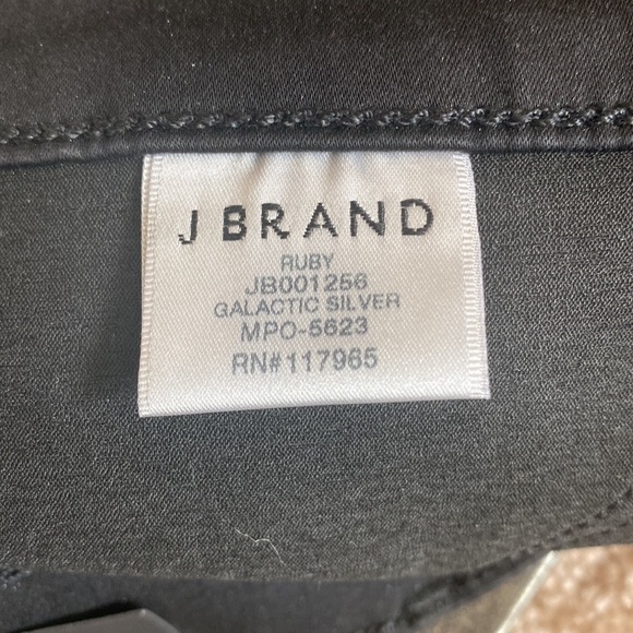 NWT J. Brand Ruby High Rise Crop Cigarette Jeans, size 24 - Picture 9 of 12